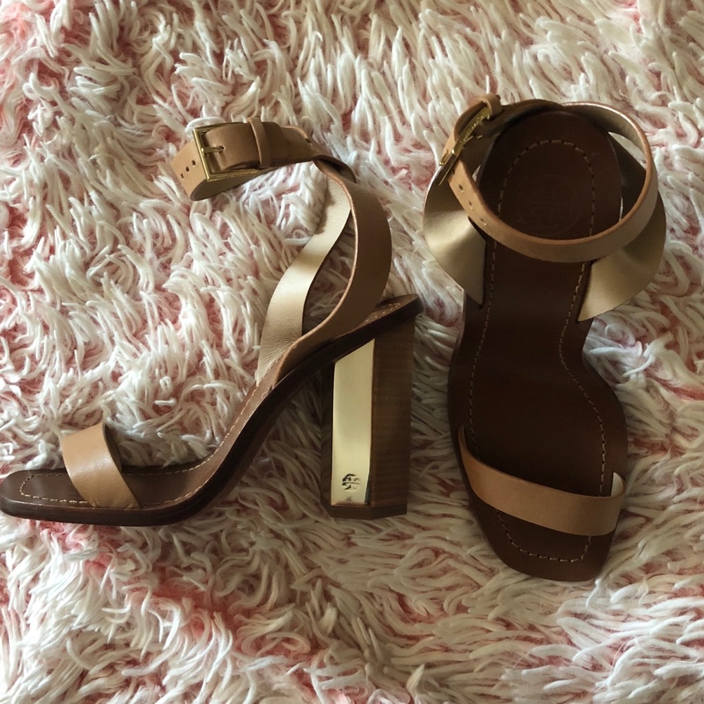 ❌ ⓈⓄⓁⒹ ❌ Tory Burch “Bleecker Strappy Sandal”